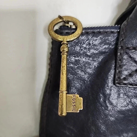 Fossil Modern Cargo Black Soft Leather Bag - Picture 8 of 10